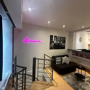  Appartement 2 Pieces Sur Deux Niveaux France